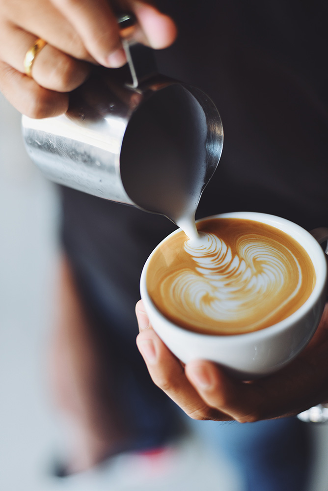pexels-chevanon-photography-302890web1000px coffee